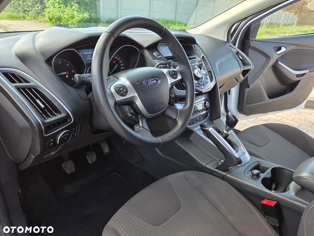Ford Focus 1.6 TDCi DPF SYNC Edition - 31