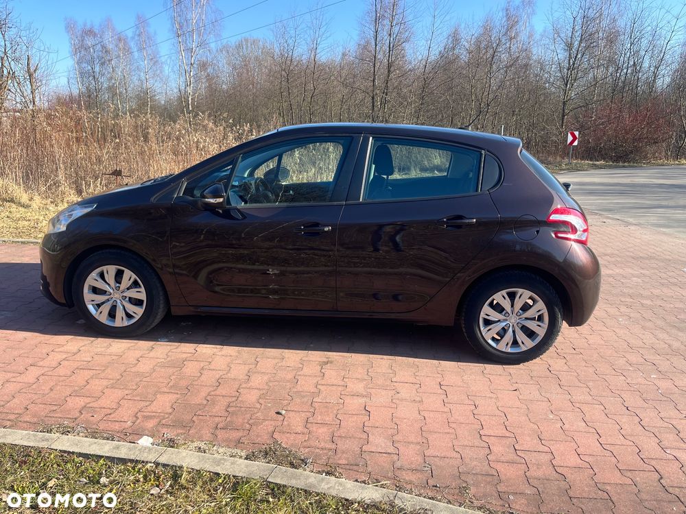 Peugeot 208 95 VTI Active - 10