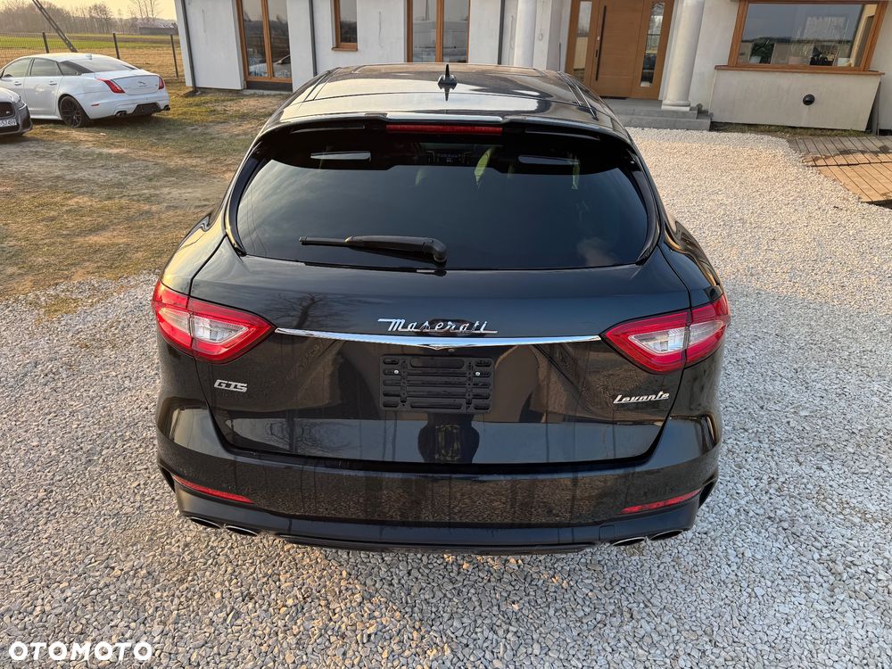 Maserati Levante GTS Q4 - 10
