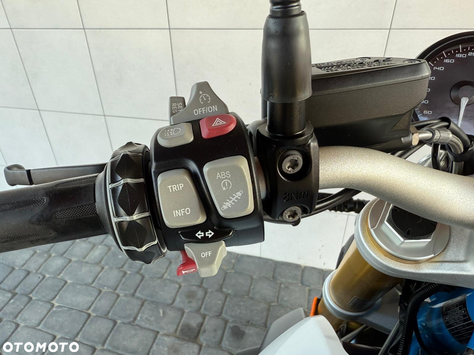 BMW R - 27
