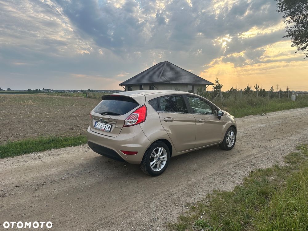 Ford Fiesta 1.0 EcoBoost STart-Stop Titanium - 5