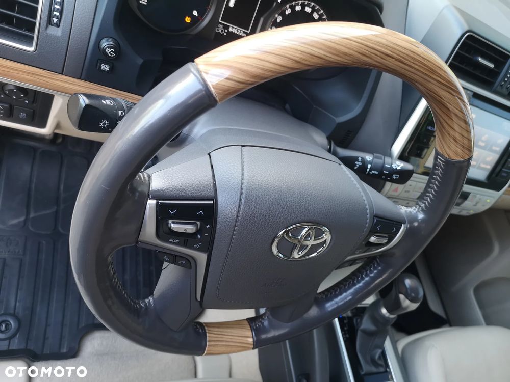 Toyota Land Cruiser LC 2.8 D-4D Premium - 14