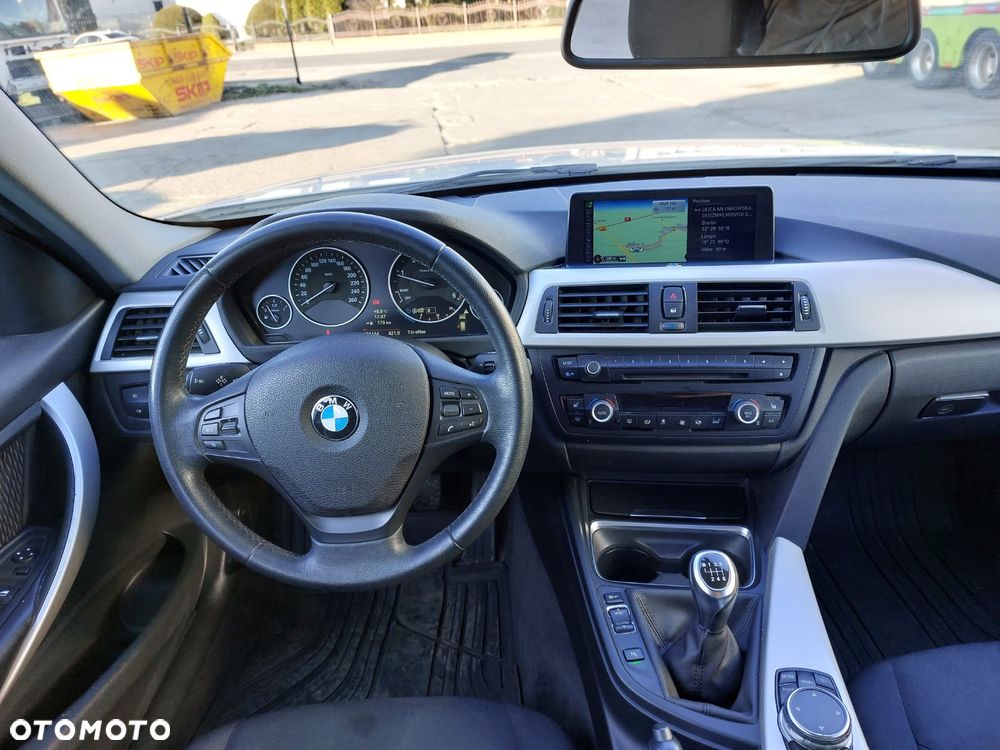 BMW Seria 3 - 15