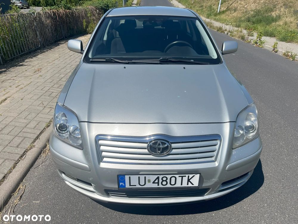Toyota Avensis 1.8 VVT-i - 18