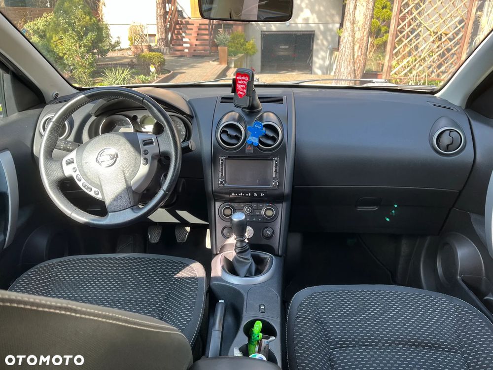 Nissan Qashqai 2.0 dCi DPF acenta - 9