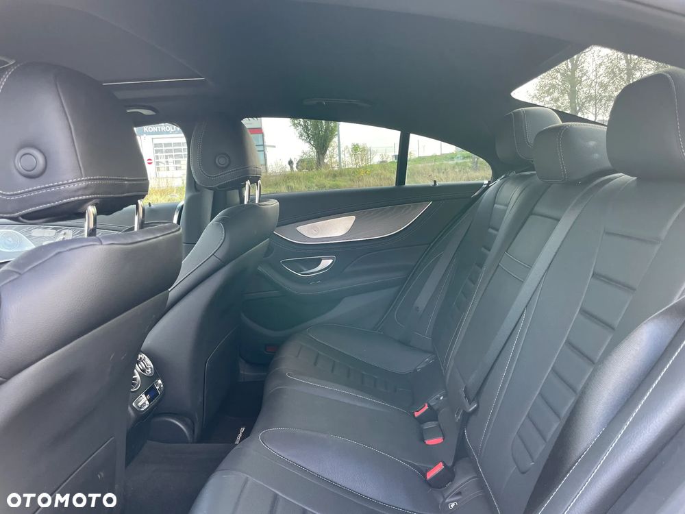 Mercedes-Benz CLS 400 d 4Matic 9G-TRONIC AMG Line - 9