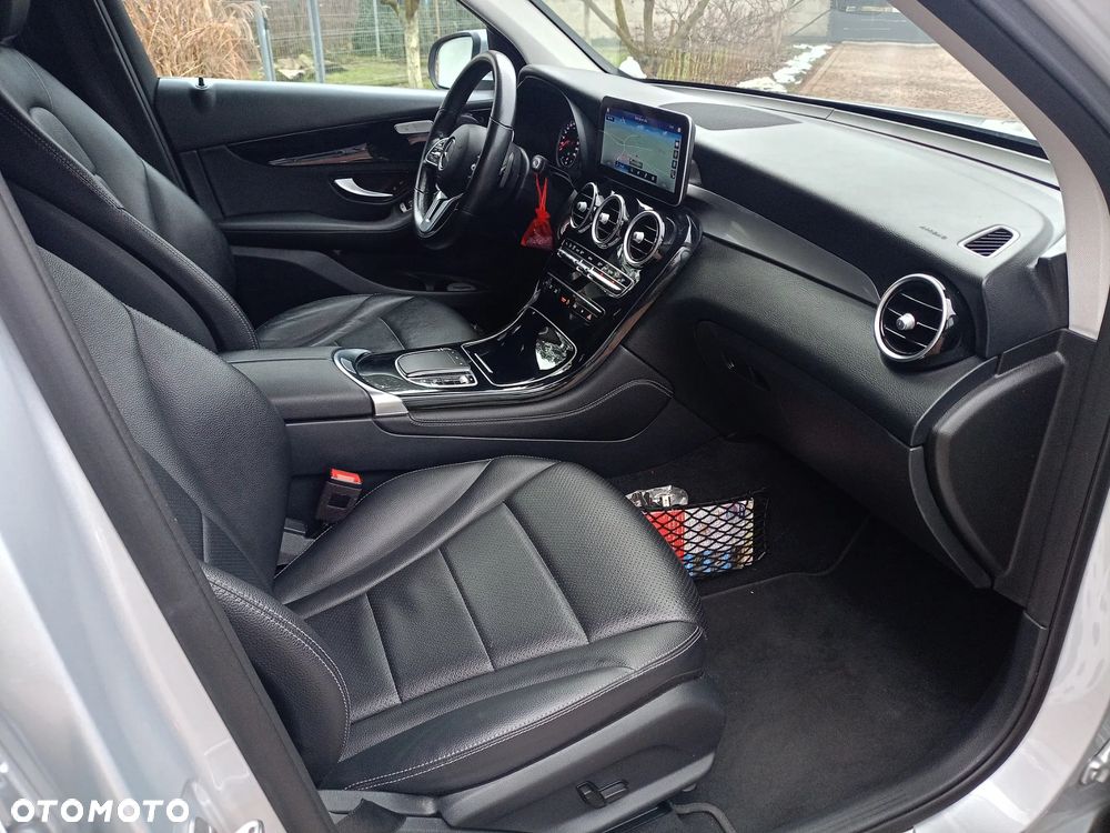 Mercedes-Benz GLC - 13