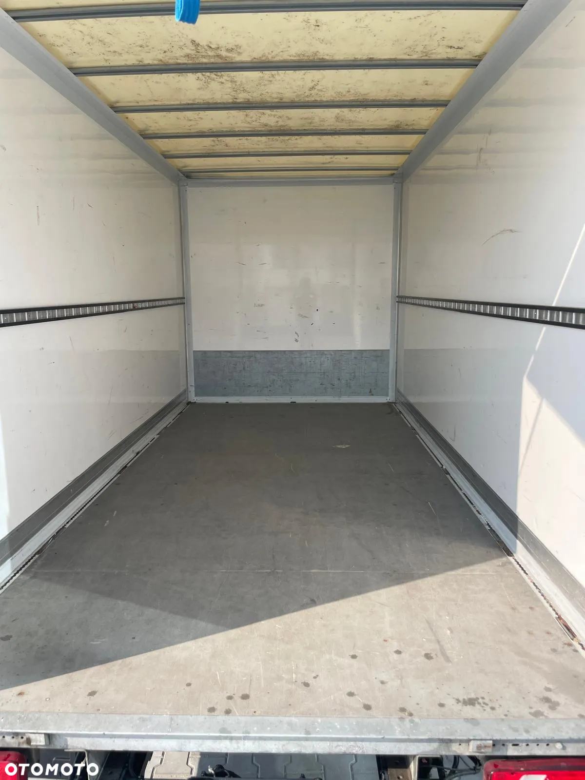 Iveco Kontener 8EP Winda 750kg Bliźniaki - 7