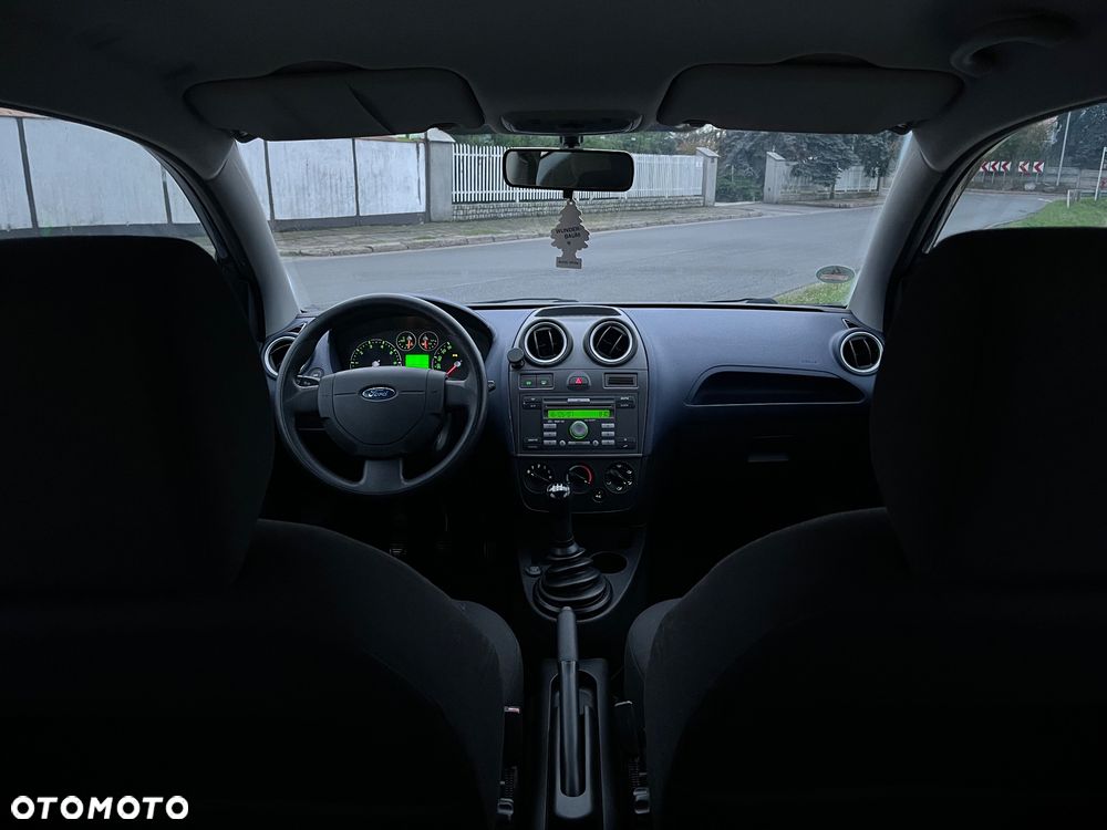 Ford Fiesta - 21