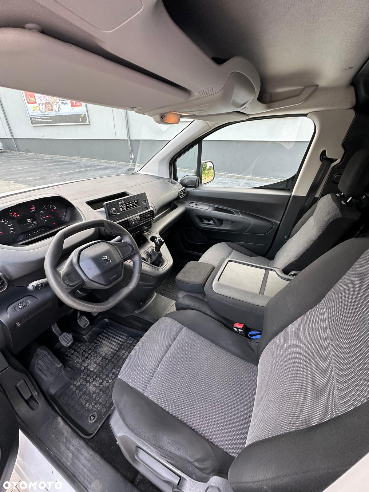 Peugeot Partner Berlingo Combo Long - 8