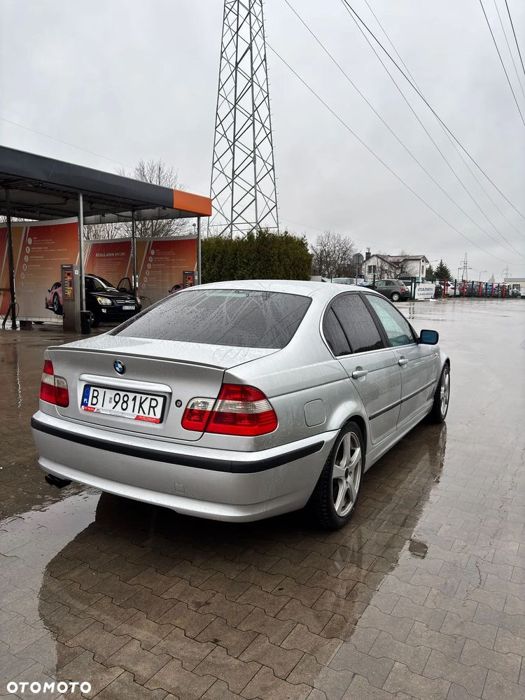 BMW Seria 3 330i - 5