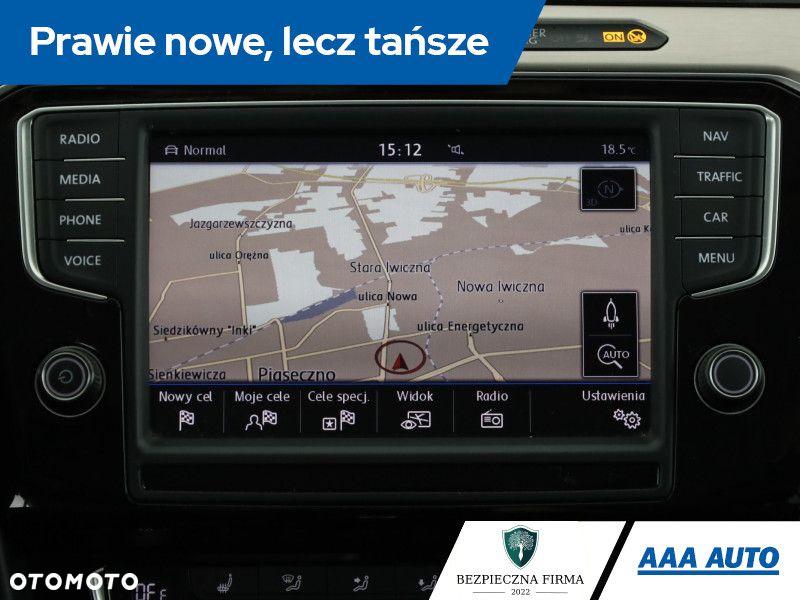 Volkswagen Passat - 12