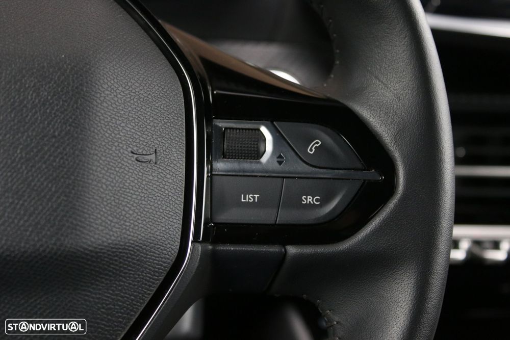 Peugeot e-2008 50 kWh Allure - 25