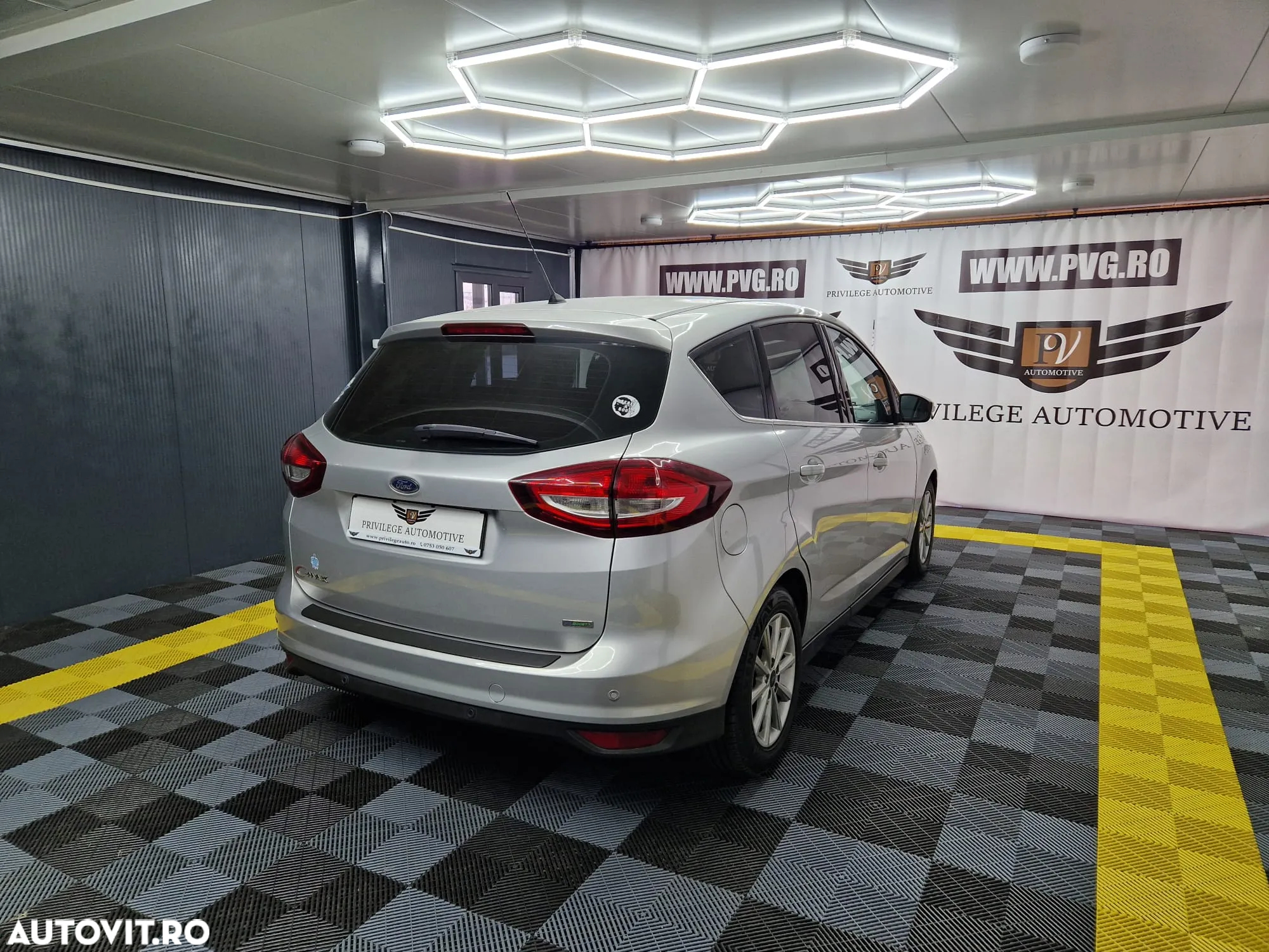 Ford C-Max 1.0 Ecoboost Start Stop Titanium - 4