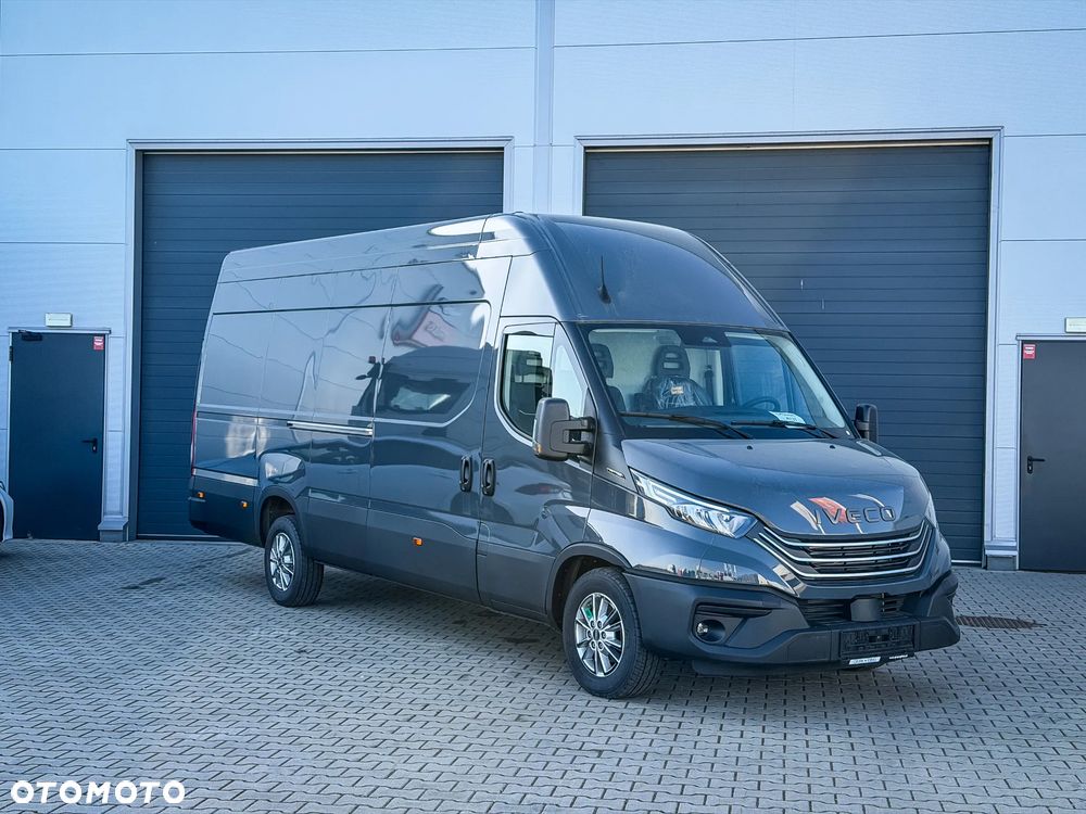 Iveco Daily 35S18HV L4H3 Furgon od ręki - 3