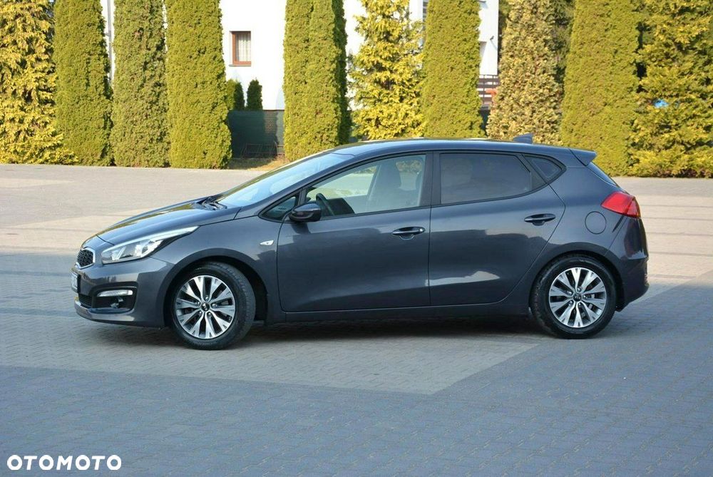 Kia Ceed 1.4 CVVT Attract - 4