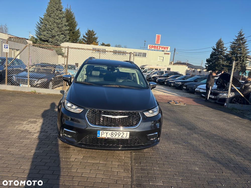Chrysler Pacifica - 7