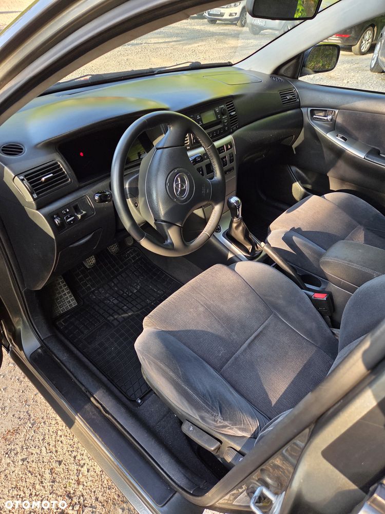 Toyota Corolla 1.4 VVT-i Terra Polaris - 8