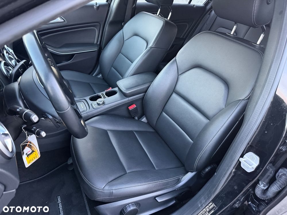 Mercedes-Benz Klasa A 180 7G-DCT - 14