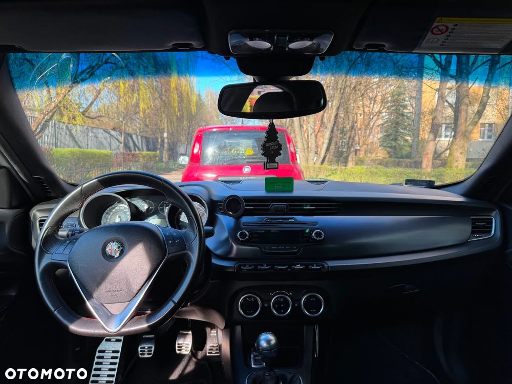 Alfa Romeo Giulietta 1750 TBi Quadrifoglio Verde - 12