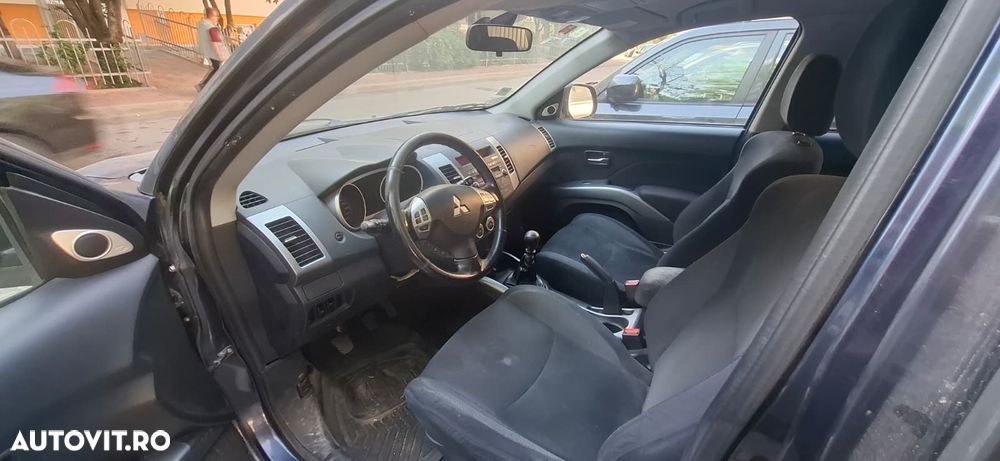 Mitsubishi Outlander 2.2 DI-D Instyle - 3