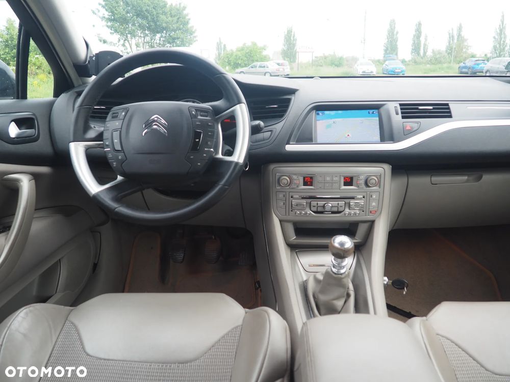 Citroën C5 2.0 HDi Exclusive - 17