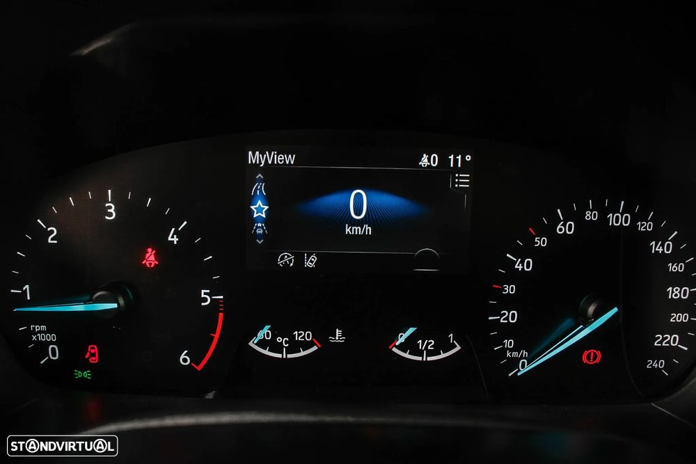 Ford Focus SW 1.5 TDCi EcoBlue ST-Line - 36