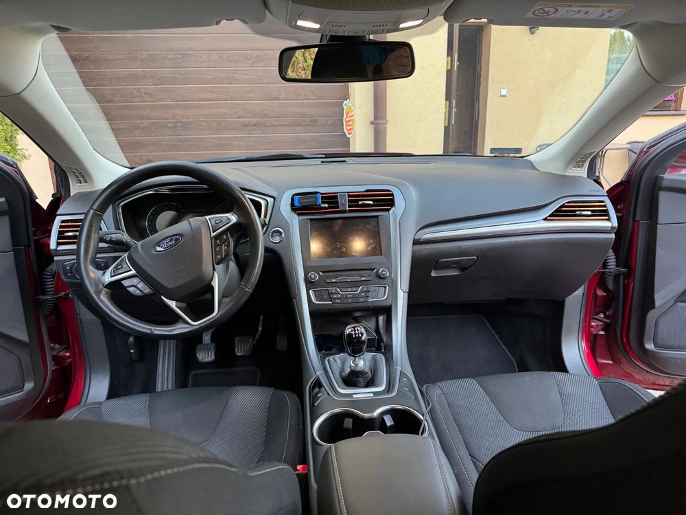 Ford Mondeo ver-1-5-ecoboost-titanium - 26