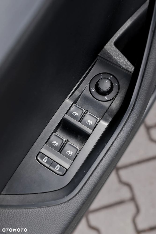 Skoda Superb 2.0 TDI SCR 4x4 Ambition DSG - 9