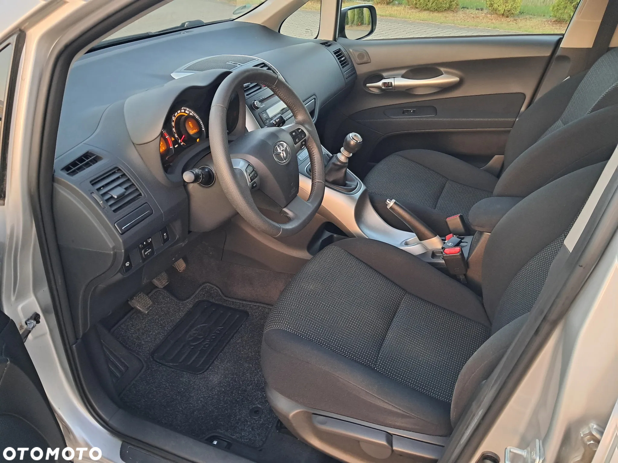 Toyota Auris 1.6 Valvematic START Edition - 4