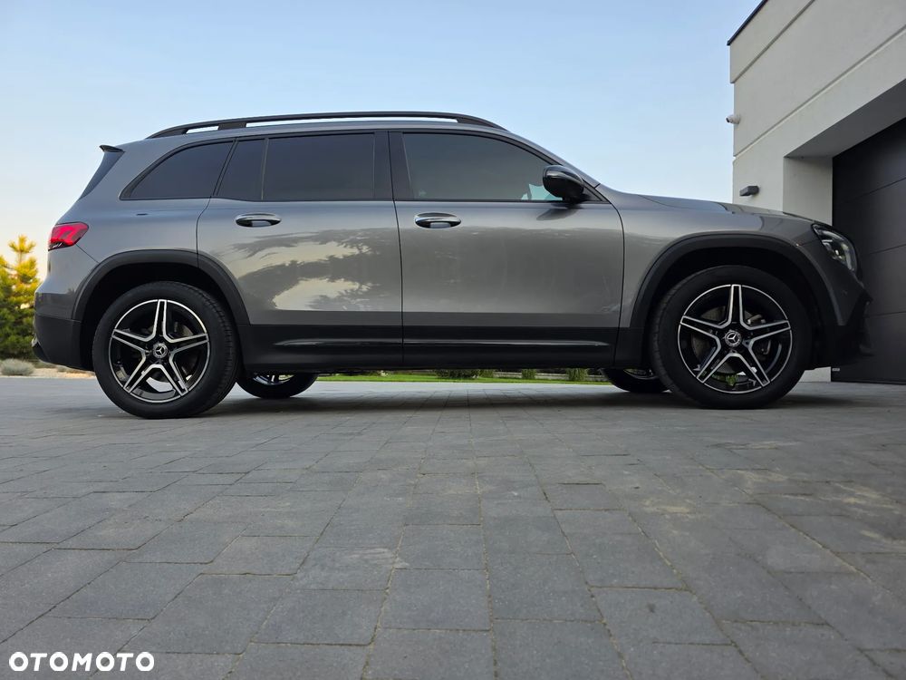 Mercedes-Benz GLB - 9