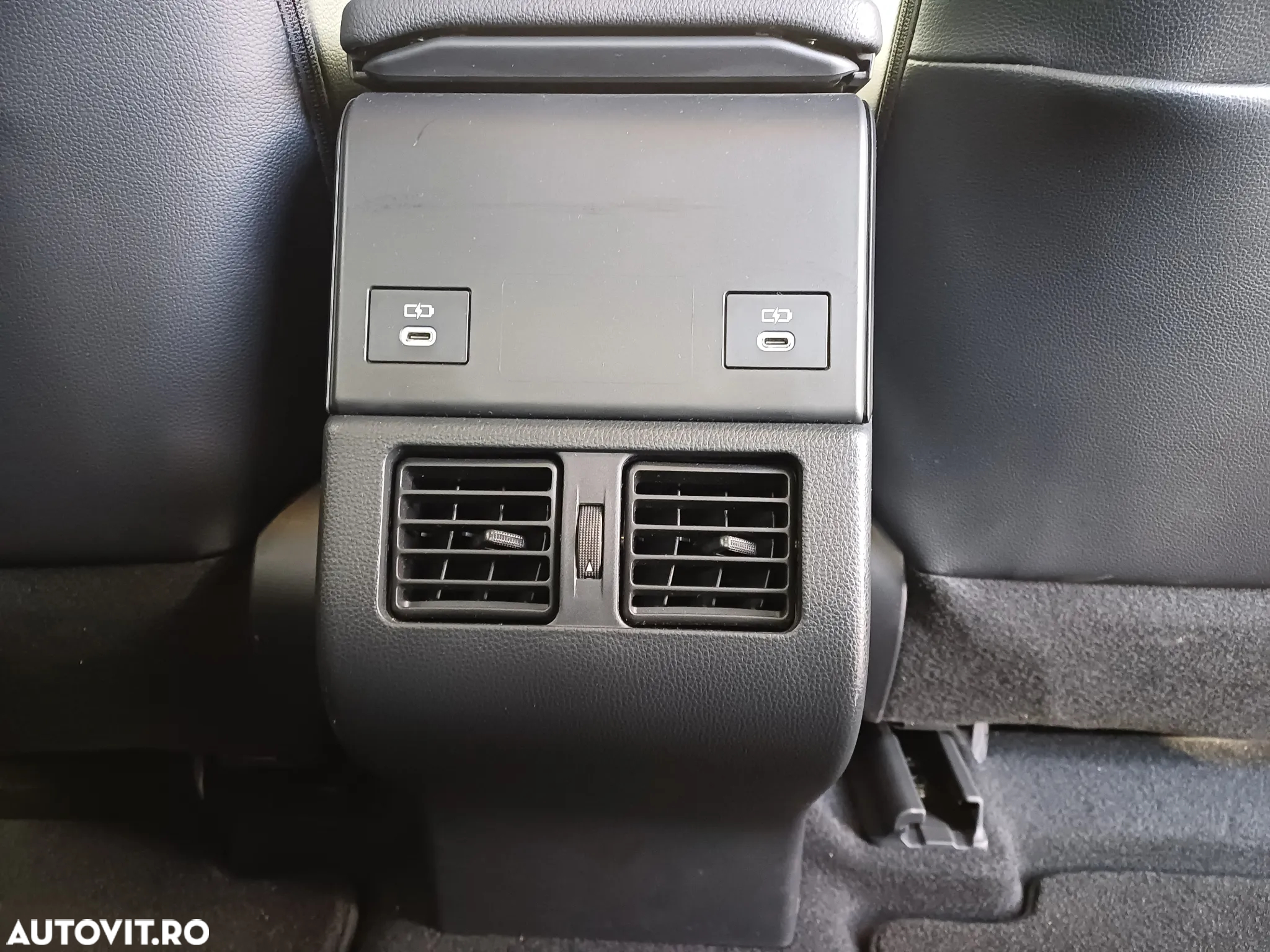 Toyota BZ4X 160 KW AWD (4x4) Luxury - 23