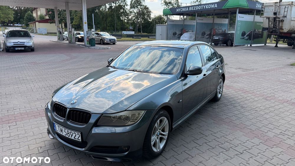 BMW Seria 3 318i - 1