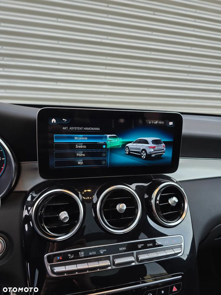 Mercedes-Benz GLC 220 d 4Matic 9G-TRONIC AMG Line - 22