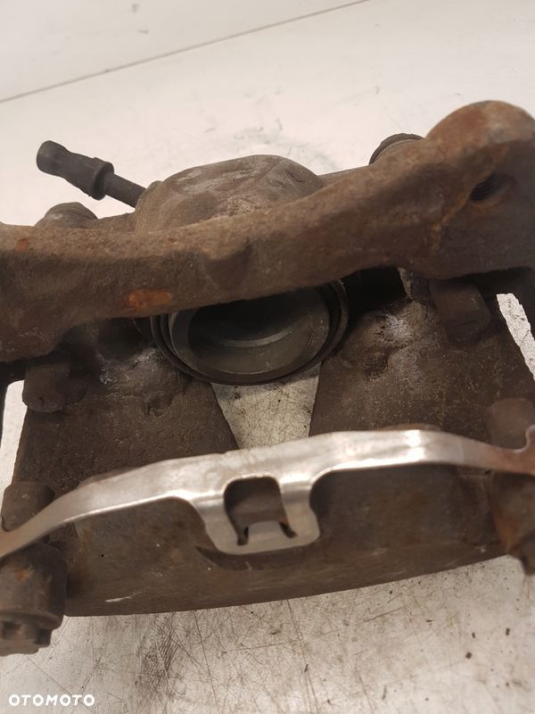 ZACISK HAMULCOWY PRAWY PRZÓD AUDI Q5 A5 8R0106E - 6