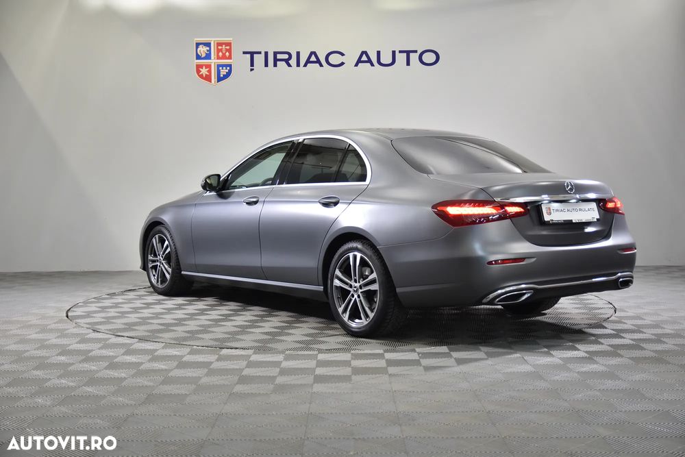 Mercedes-Benz E 200 Aut. - 3