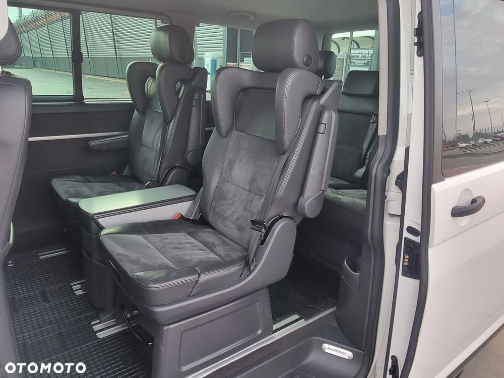 Volkswagen Multivan - 13