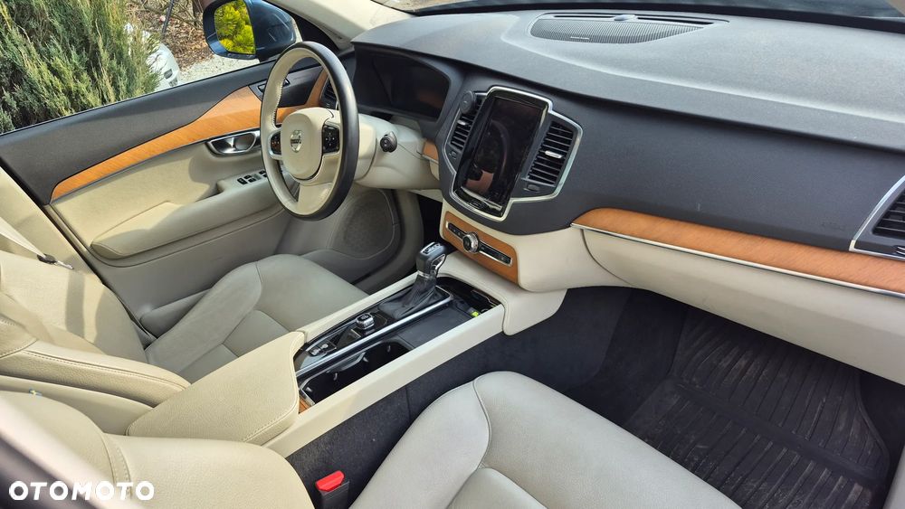 Volvo XC 90 T6 AWD Geartronic Momentum - 12
