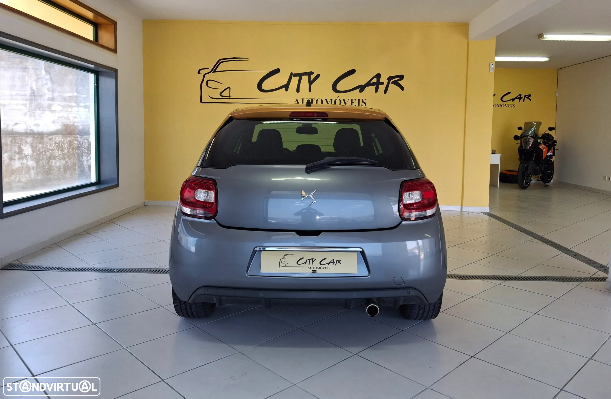 Citroën DS3 1.6 HDi Airdream Sport Chic - 4