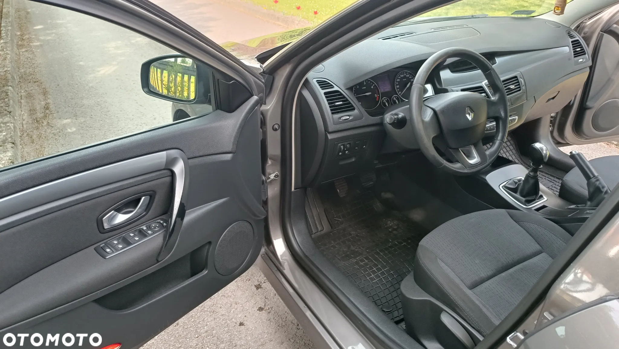 Renault Laguna - 7