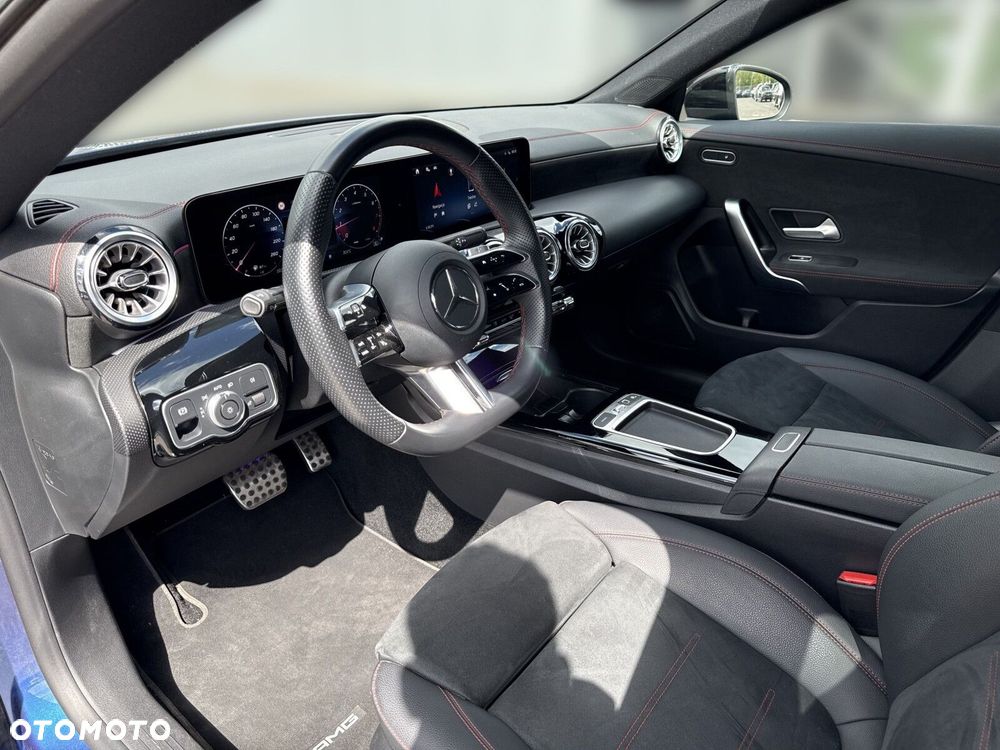 Mercedes-Benz CLA - 15