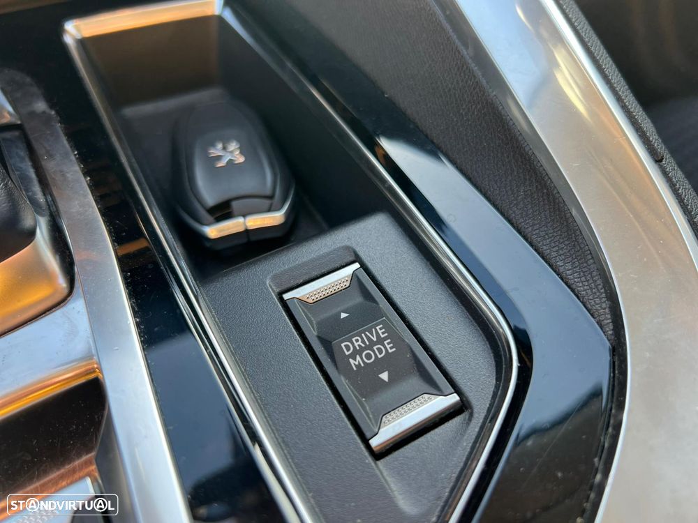 Peugeot 3008 PureTech 130 Stop & Start GPF EAT8 Active - 10