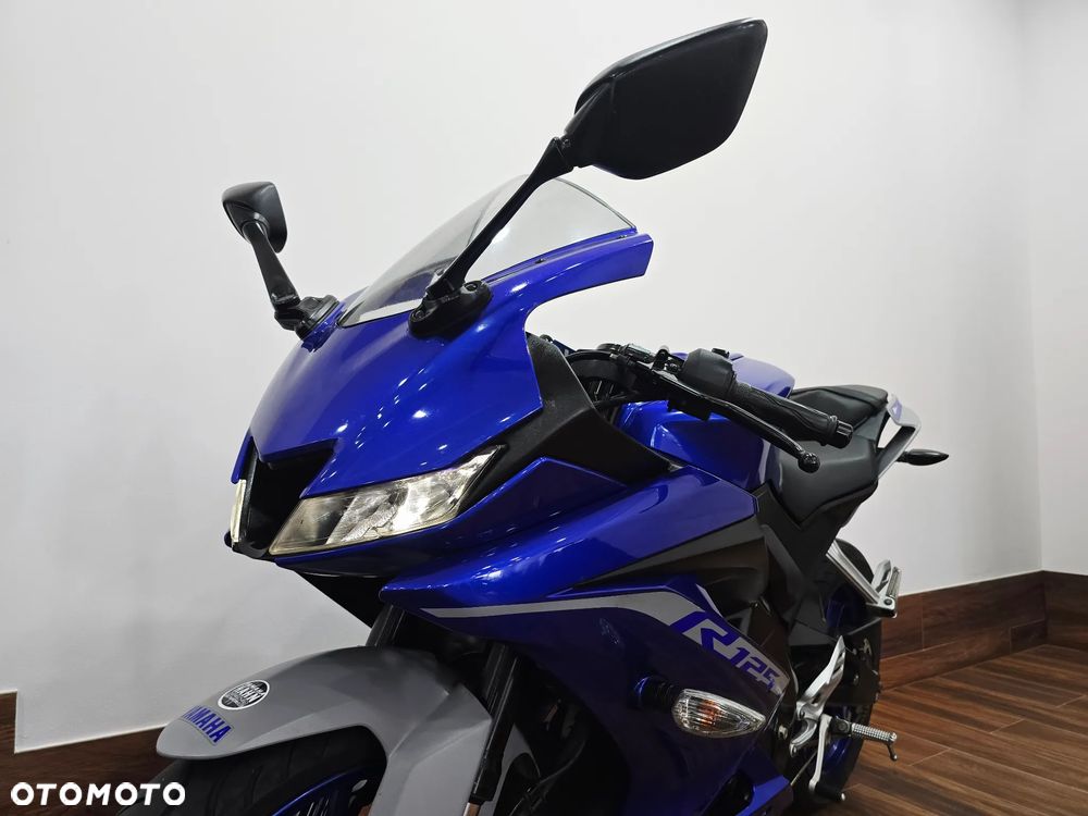 Yamaha YZF - 30