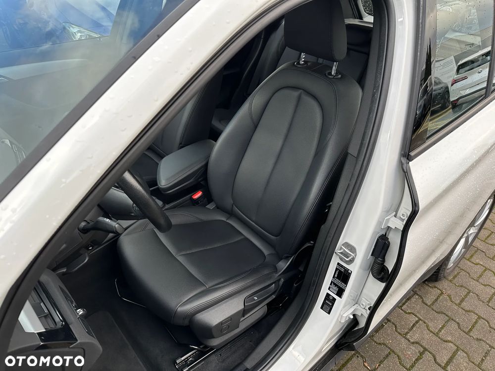 BMW X1 sDrive18i Advantage - 9