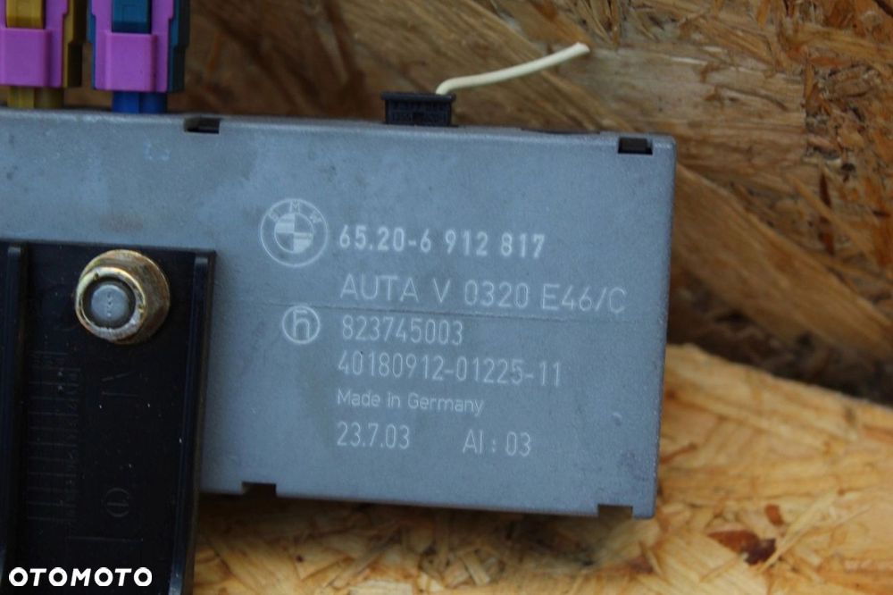 Wzmacniacz antenowy moduł BMW 6912817 - 2