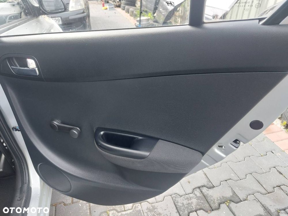 FOTELE KOMPLET LEWY PRAWY KANAPA TYŁ  HYUNDAI I20 I LIFT - 10