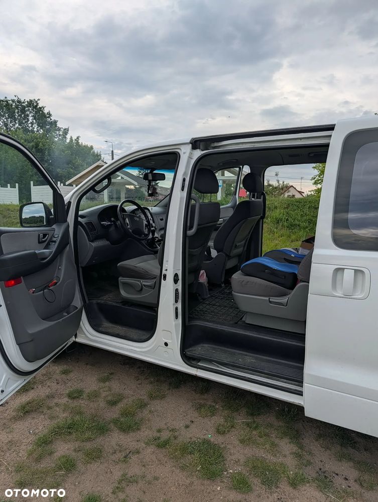 Hyundai H-1 2.5 CRDi Comfort - 2