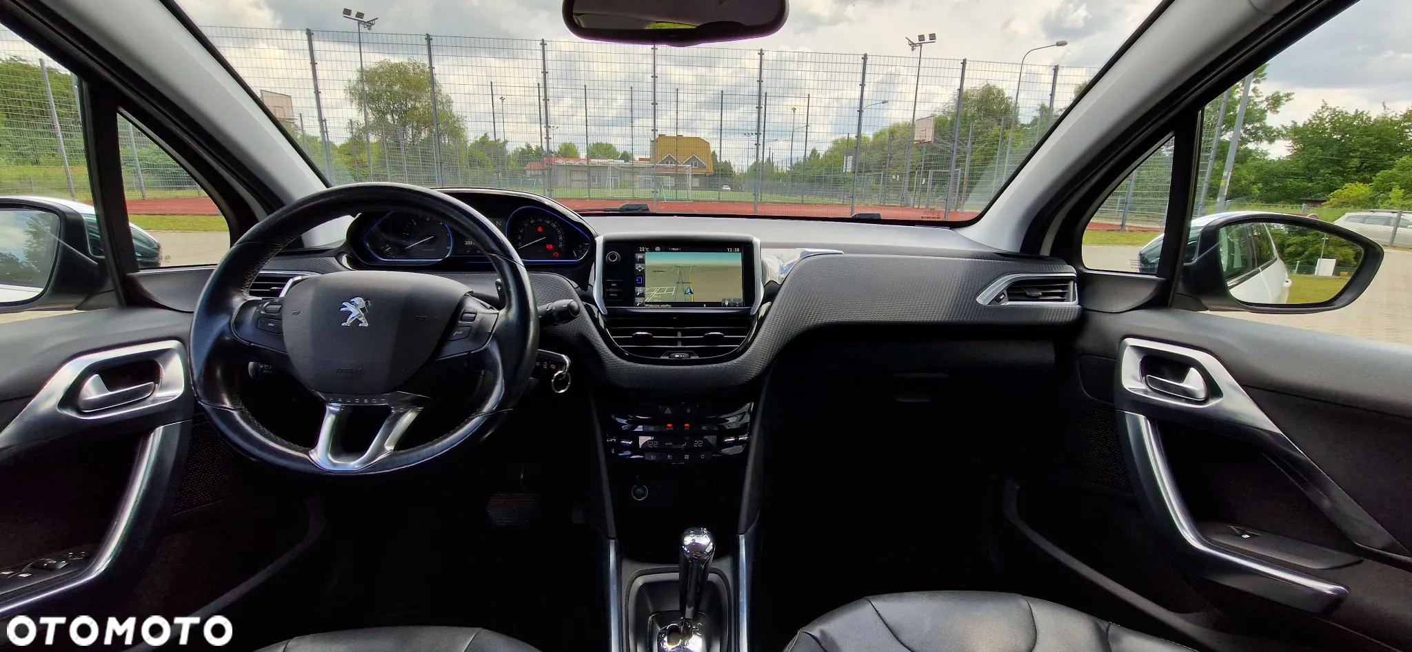 Peugeot 2008 - 12