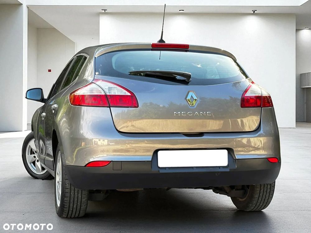 Renault Megane 1.6 16V 110 Dynamique - 10