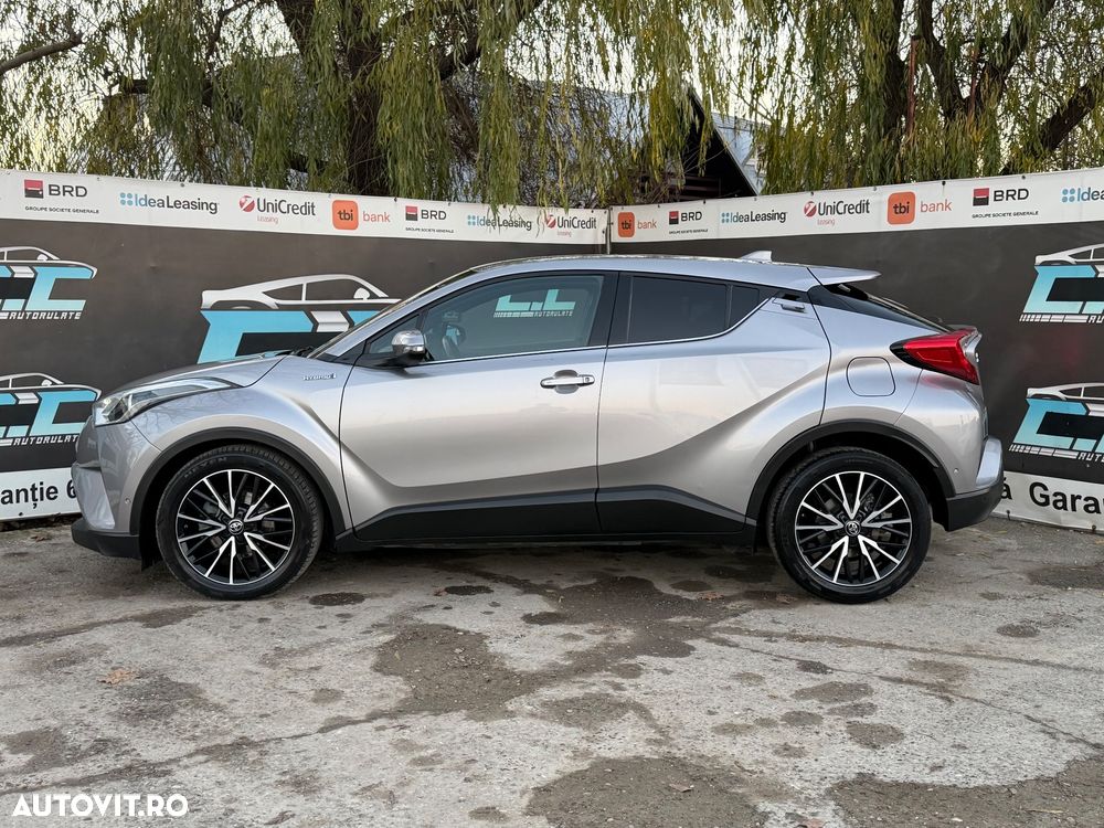 Toyota C-HR Hybrid Lounge - 35